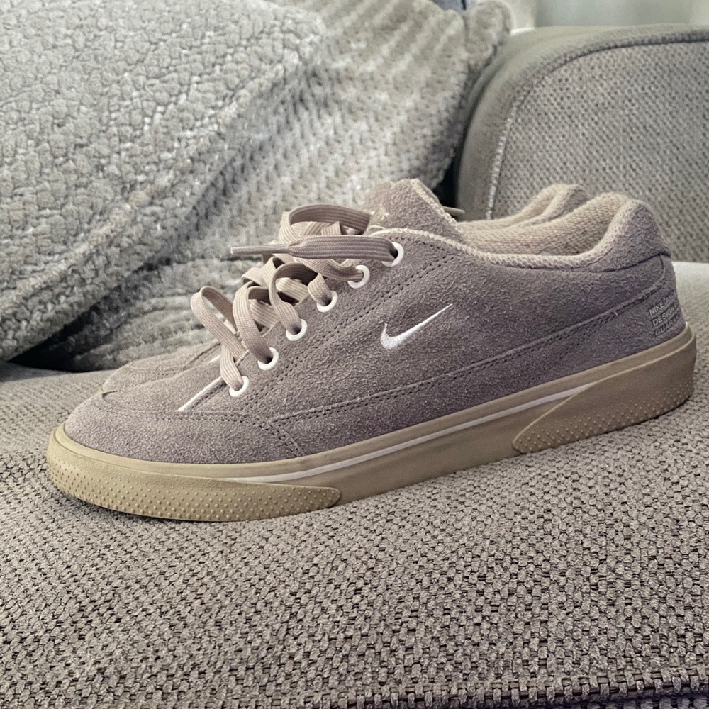 Nike Courtside Men's Taupe Sneakers